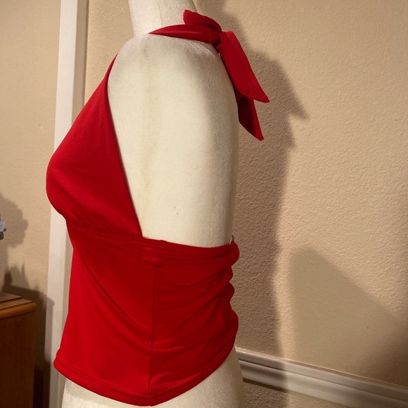 Princess Polly Scarlet Halter - Picture 2 of 7